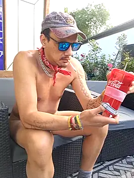 Snapshot of TAIZ69WORLD chatting on December 23, 2025, 6:23 am TAIZ69WORLD online show from December 23, 2025, 6:23 am