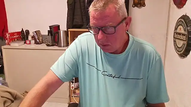 JamesBauer online show from April 14, 2026, 4:17 am