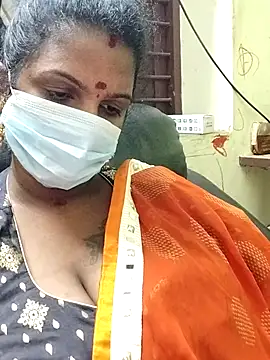 Snapshot of poojaa-rani chatting on October 29, 2025, 4:39 pm poojaa-rani online show from October 29, 2025, 4:39 pm