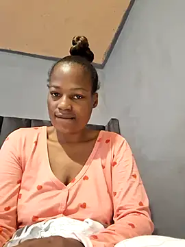 sexylira online show from February 2, 2026, 10:36 am