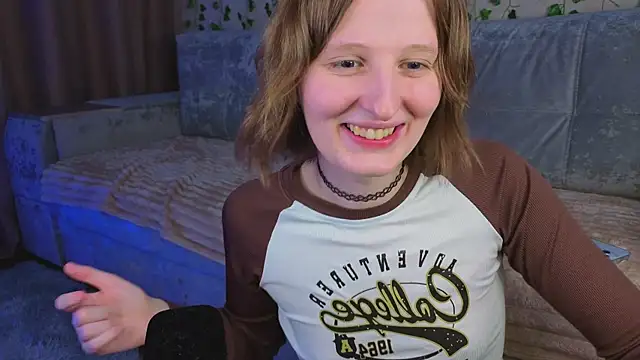 Snapshot of c0ralynx chatting on February 6, 2026, 1:34 am c0ralynx online show from February 6, 2026, 1:34 am