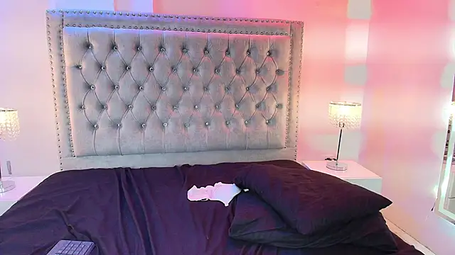 Lia adamsss online show from November 16, 2025, 3:39 pm