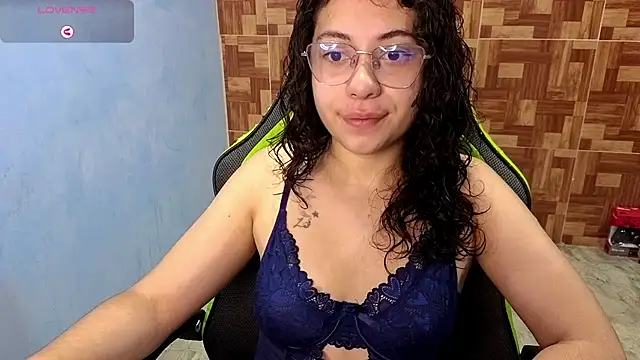 Snapshot of Mabbaldama chatting on October 31, 2025, 10:23 am Mabbaldama online show from October 31, 2025, 10:23 am