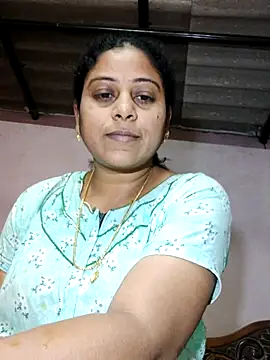 JENNIFERtamil online show from December 18, 2025, 7:46 am