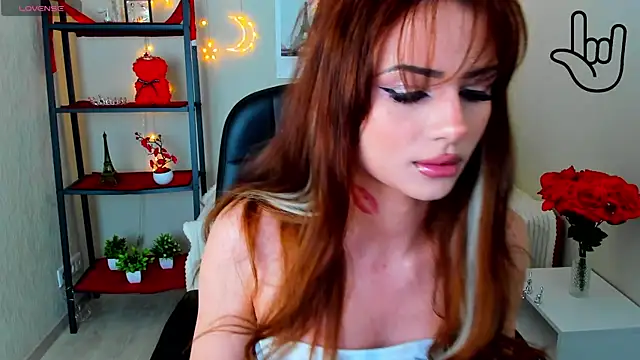 Kitti   online show from July 13, 2026, 1:49 am