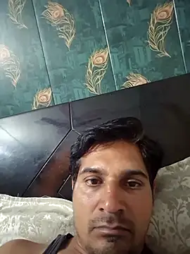 johnny8731 online show from June 24, 2026, 5:22 pm