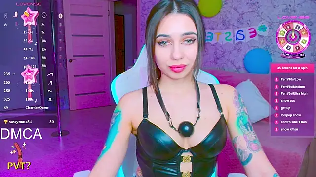 vinkiepinkie online show from April 1, 2026, 5:32 pm