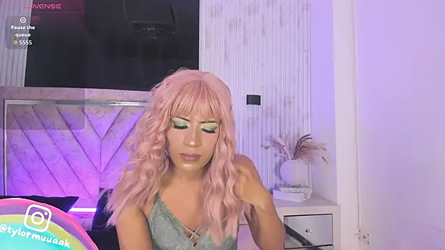 Taylor Harveey online show from November 27, 2025, 8:09 pm