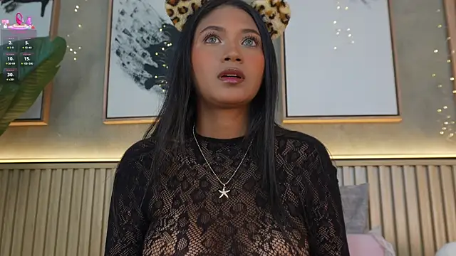 Isa Montiel online show from April 10, 2026, 8:05 pm