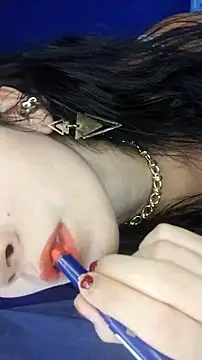 marina huerta03 online show from December 15, 2025, 7:09 pm