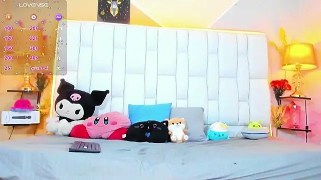 cherryboom23 online show from November 18, 2025, 6:11 pm