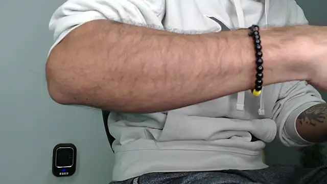 bigdick monster1 online show from October 28, 2025, 9:19 am