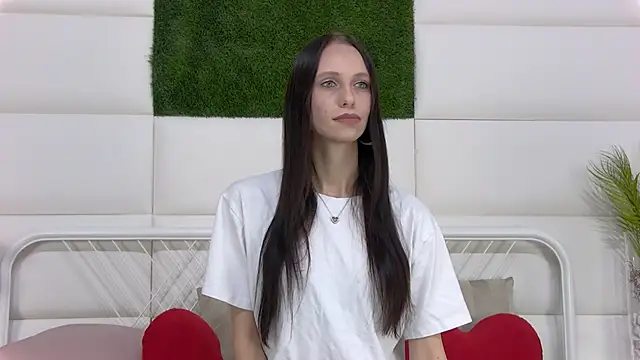 TaraHarris online show from October 19, 2025, 8:28 am