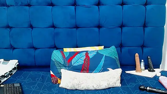 Snapshot of AriesCake chatting on February 11, 2026, 7:58 pm AriesCake online show from February 11, 2026, 7:58 pm