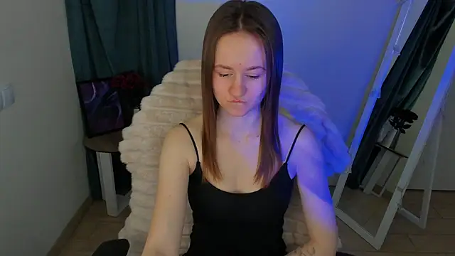 Catherine e online show from December 15, 2025, 9:09 pm