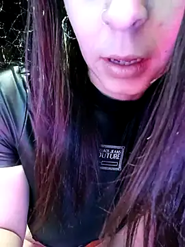 Snapshot of Casadaculona30 chatting on April 14, 2026, 2:55 pm Casadaculona30 online show from April 14, 2026, 2:55 pm