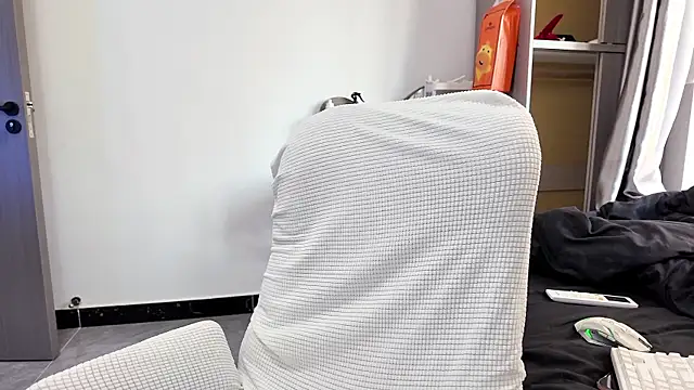 Snapshot of Rainbow-sweet chatting on April 13, 2026, 7:23 am Rainbow-sweet online show from April 13, 2026, 7:23 am