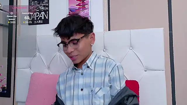 Ethan Westt online show from November 10, 2025, 8:47 pm