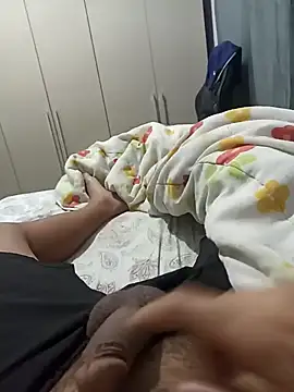 Snapshot of JovanRJ chatting on September 18, 2025, 1:36 pm JovanRJ online show from September 18, 2025, 1:36 pm