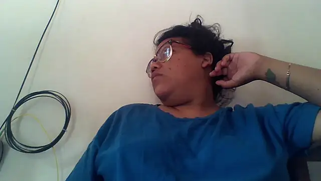 Valeria Tiffany online show from April 4, 2026, 2:12 pm