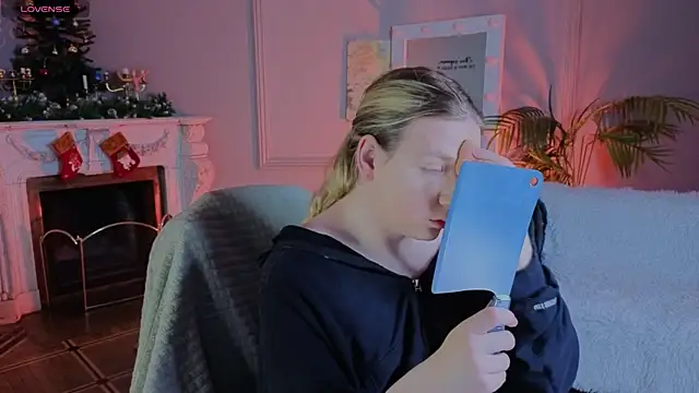 Jes Solar online show from December 20, 2025, 9:50 pm