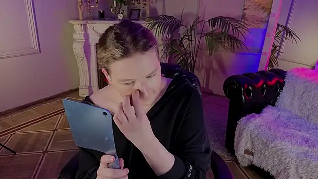 Jes Solar online show from November 7, 2025, 9:52 pm