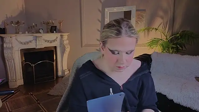 Snapshot of Jes_Solar chatting on February 7, 2026, 10:40 pm Jes Solar online show from February 7, 2026, 10:40 pm