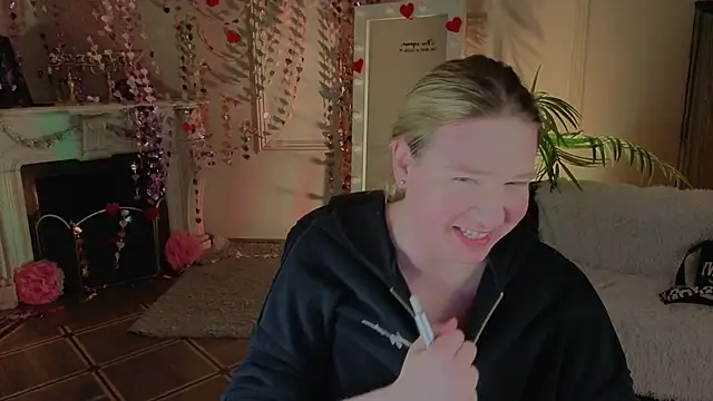 Snapshot of Jes_Solar chatting on March 1, 2026, 10:10 pm Jes Solar online show from March 1, 2026, 10:10 pm