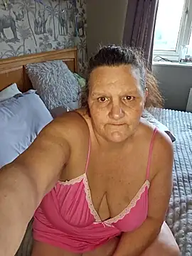 MissQueenBeex online show from January 8, 2026, 2:01 pm