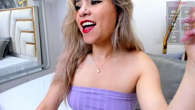 Snapshot of NalaRosse chatting on January 18, 2026, 3:21 am NalaRosse online show from January 18, 2026, 3:21 am