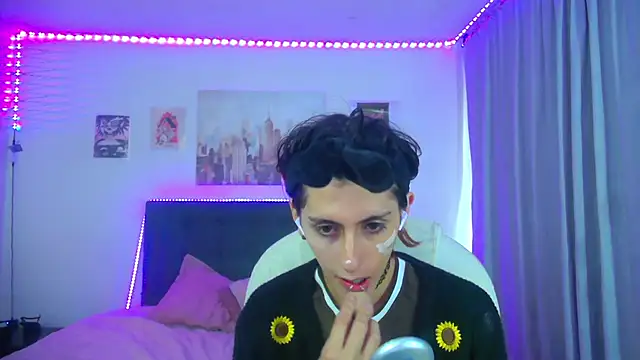 goth minerva online show from April 13, 2026, 1:37 pm