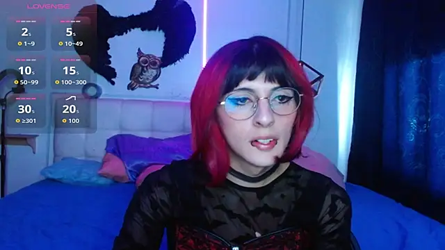 goth minerva online show from September 25, 2025, 2:01 pm