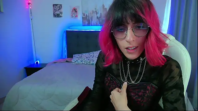 goth minerva online show from February 4, 2026, 1:28 pm