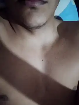 Snapshot of Danieloff chatting on November 14, 2025, 12:36 am Danieloff online show from November 14, 2025, 12:36 am