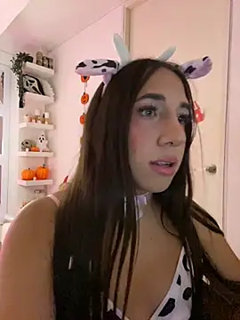 Tiana Paez1 online show from October 18, 2025, 4:58 am