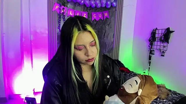 midory  online show from November 29, 2025, 4:01 am