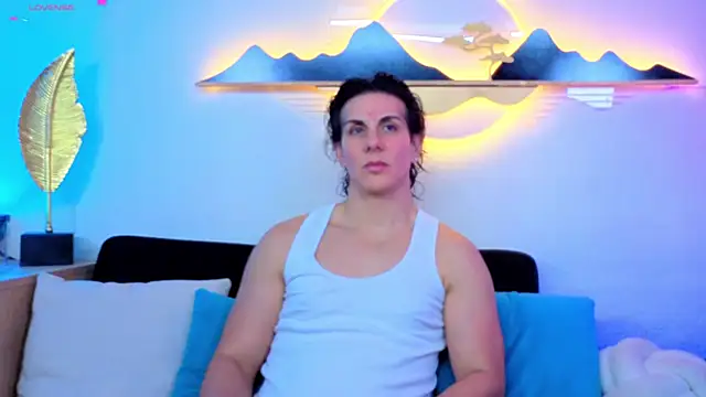 Snapshot of Almiboys chatting on February 12, 2026, 12:32 am Almiboys online show from February 12, 2026, 12:32 am