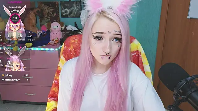 Snapshot of Manuela_unicorn chatting on October 7, 2025, 8:21 pm Manuela unicorn online show from October 7, 2025, 8:21 pm