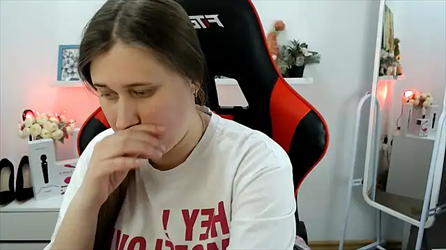 Snapshot of Lucky_Lana chatting on March 5, 2026, 3:58 am Lucky Lana online show from March 5, 2026, 3:58 am