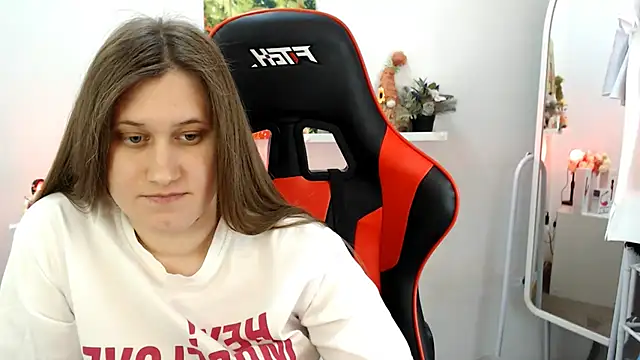 Snapshot of Lucky_Lana chatting on March 27, 2026, 8:26 am Lucky Lana online show from March 27, 2026, 8:26 am