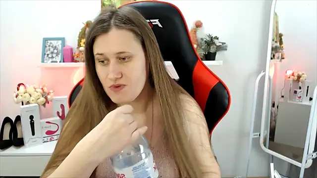 Snapshot of Lucky_Lana chatting on March 16, 2026, 3:03 am Lucky Lana online show from March 16, 2026, 3:03 am