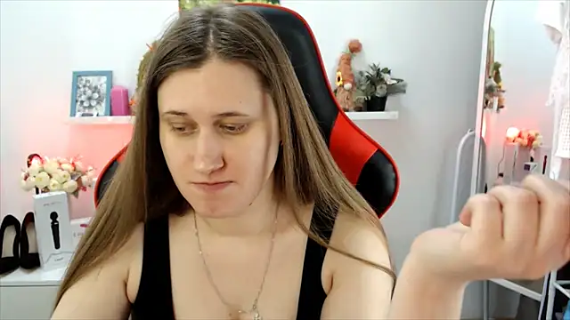 Snapshot of Lucky_Lana chatting on March 23, 2026, 4:45 am Lucky Lana online show from March 23, 2026, 4:45 am