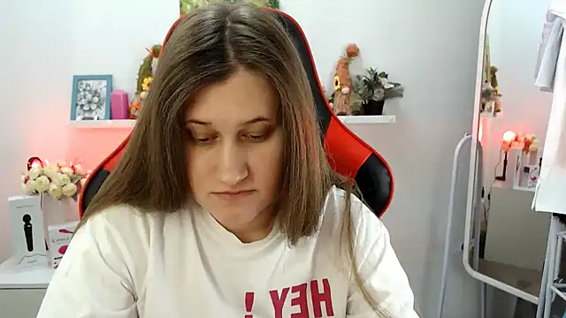 Snapshot of Lucky_Lana chatting on March 27, 2026, 2:53 am Lucky Lana online show from March 27, 2026, 2:53 am