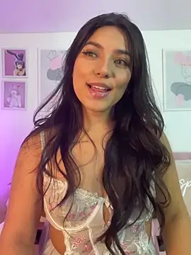 ariana bae  online show from March 18, 2025, 9:32 pm