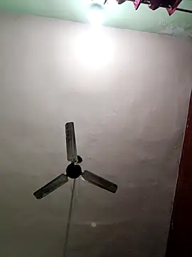 Eshwari Chopra online show from December 21, 2025, 9:00 am