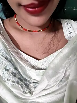 Eshwari Chopra online show from November 16, 2025, 5:17 pm