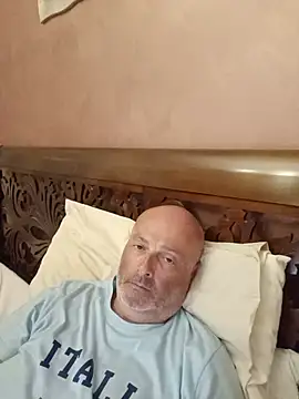 Alexis Bull online show from July 30, 2026, 5:56 pm