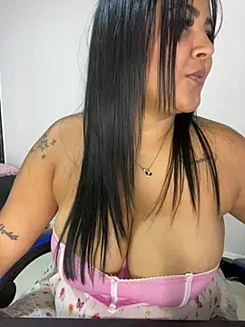 sashaoficial  online show from May 15, 2026, 10:52 pm