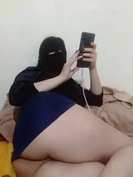 chahoda246 online show from November 21, 2025, 11:48 pm