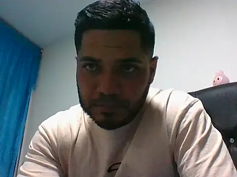 Snapshot of Alexanonimo chatting on September 11, 2025, 3:17 am Alexanonimo online show from September 11, 2025, 3:17 am